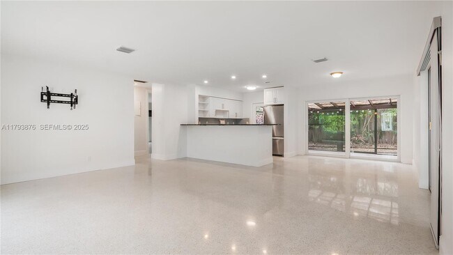 Building Photo - 4512 Sea Grape Dr