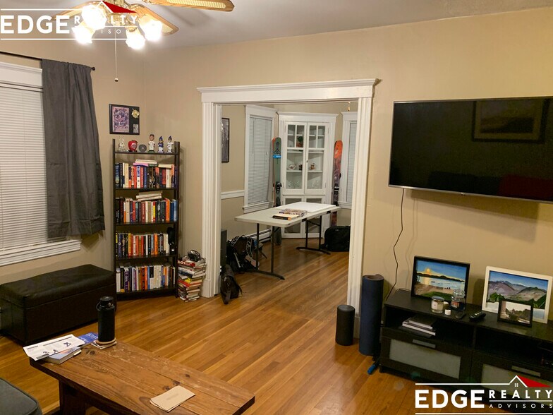 Building Photo - 18 Lyons Ct