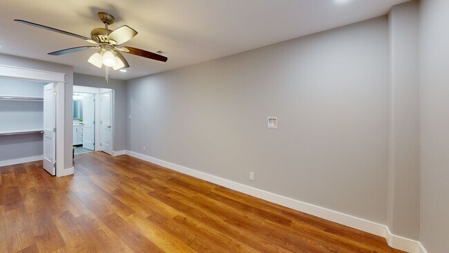 Building Photo - 316 S 17th St
