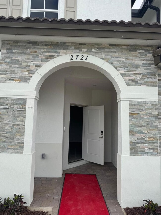 Building Photo - 2721 SE 26th Rd