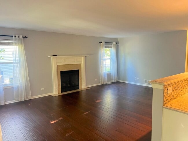 Building Photo - 2112 Skylane Dr