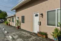 Building Photo - 675 Hamline St