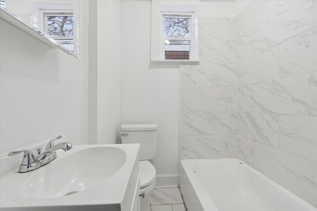 Building Photo - 3 Bedroom House North Philly- Will Accept 2 Bedroom Vouchers!