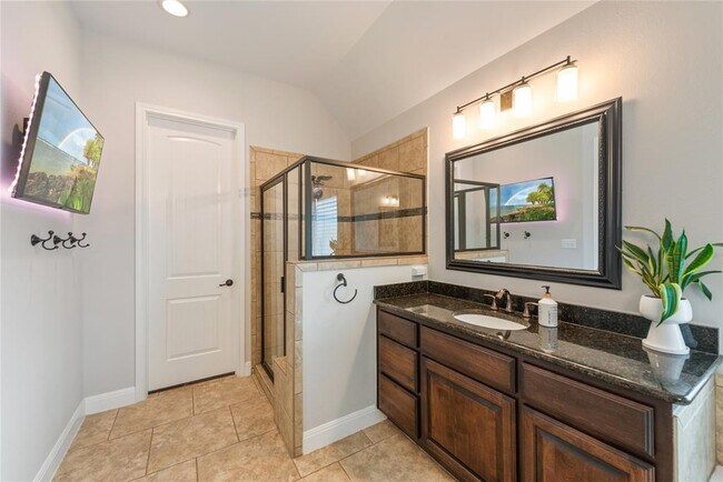 Building Photo - 12305 Lostwood Cir