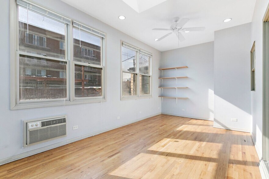 Building Photo - 2151 W Race Ave