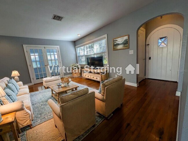 Building Photo - 145 29th Ave N