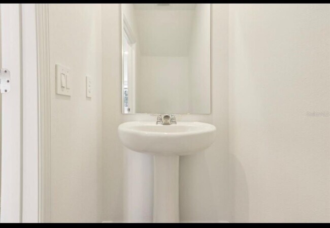 Building Photo - 16390 Bird of Paradise Ave