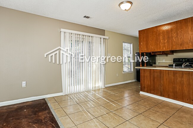 Building Photo - 2906 Elam St