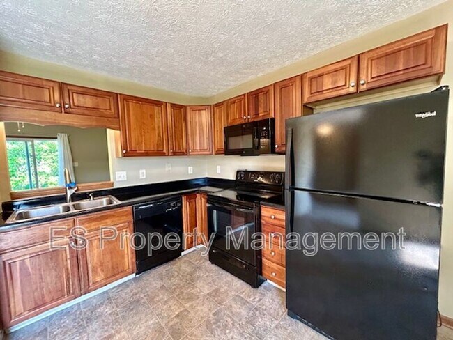 Building Photo - 7822 Crooked Meadows Dr