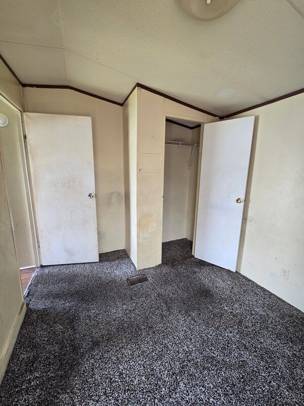 Building Photo - 2502 Cattail Cir