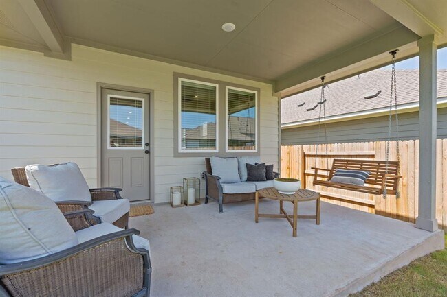 Building Photo - 179 Kings Cyn Dr