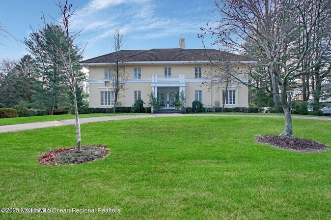 Building Photo - 758 Roseld Ave