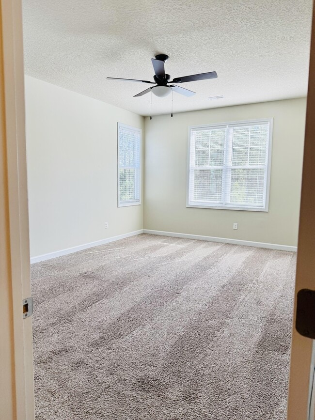 Building Photo - 374 Frisco Wy