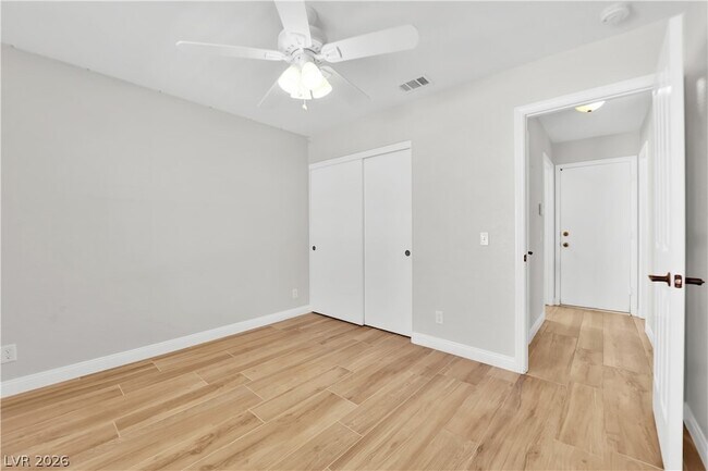 Building Photo - 8112 Tropic Isle Cir