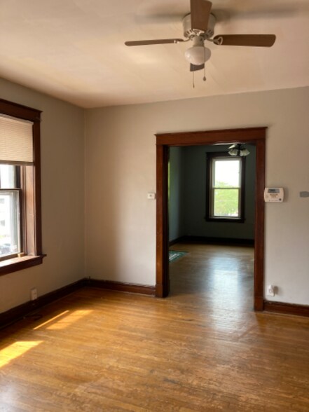 Building Photo - 4658-4658 Michigan Ave