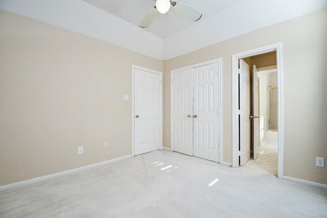 Building Photo - 1502 Emerald Springs Ct