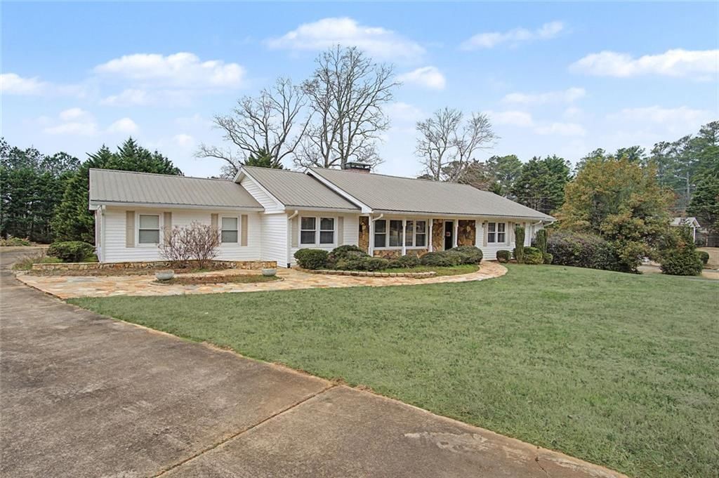 Building Photo - 1001 Wiley Bridge Rd