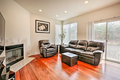 Building Photo - 218 Cerro Dr