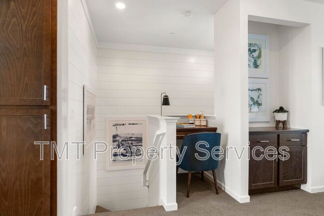 Building Photo - 2954 Valbonne Walk