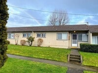 Building Photo - 817 NE Alameda Ave