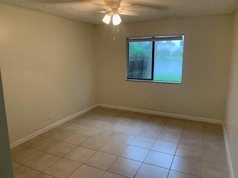 Building Photo - 6224 Country Fair Cir