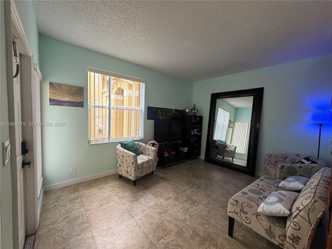 Building Photo - 810 NE 212th Terrace