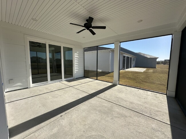 Building Photo - Spacious New Home in Sun City!