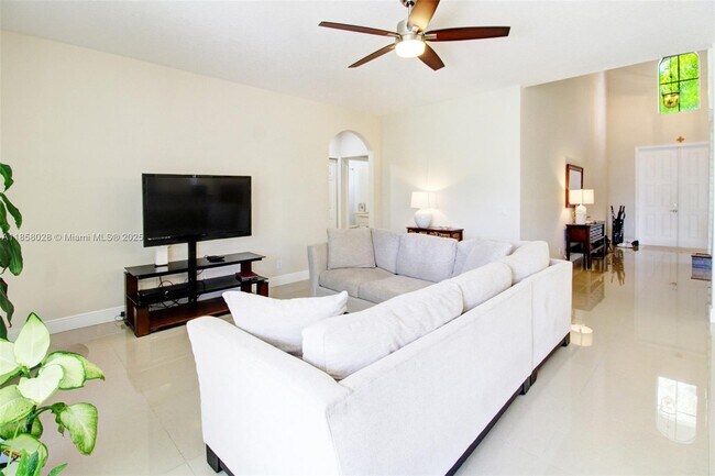 Building Photo - 1610 Sandpiper Cir
