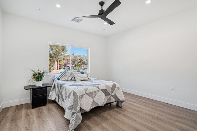 Building Photo - 64382 Spyglass Ave
