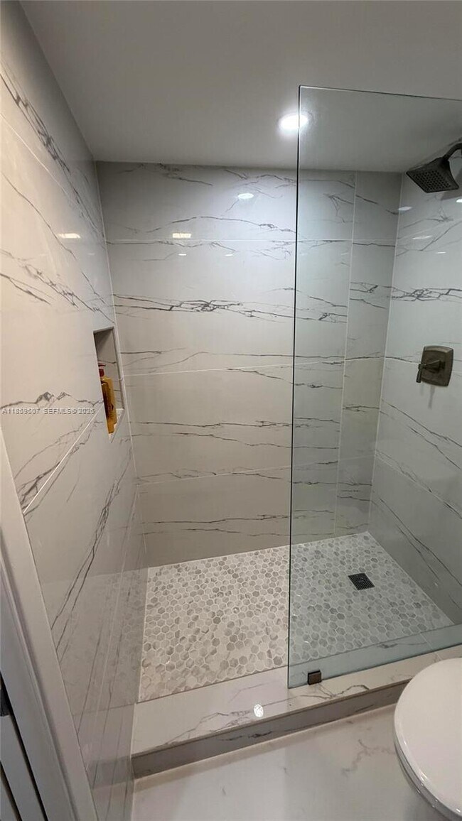 Building Photo - 2671 S Course Dr