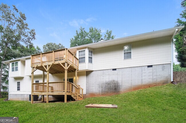 Building Photo - 145 Cardell Farms Rd