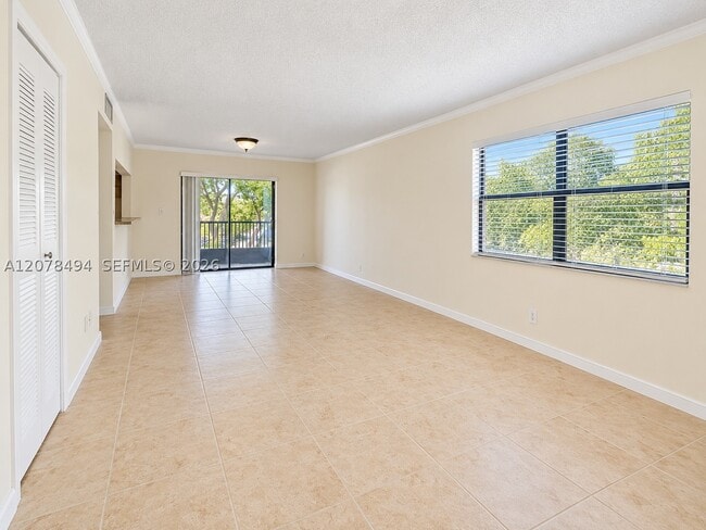 Building Photo - 3396 Foxcroft Rd