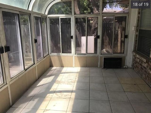 Building Photo - 210 Nettletree St