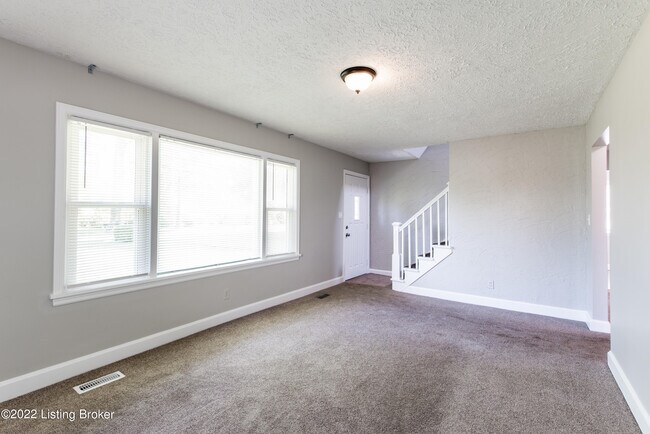 Building Photo - 1008 Meadow Hill Rd