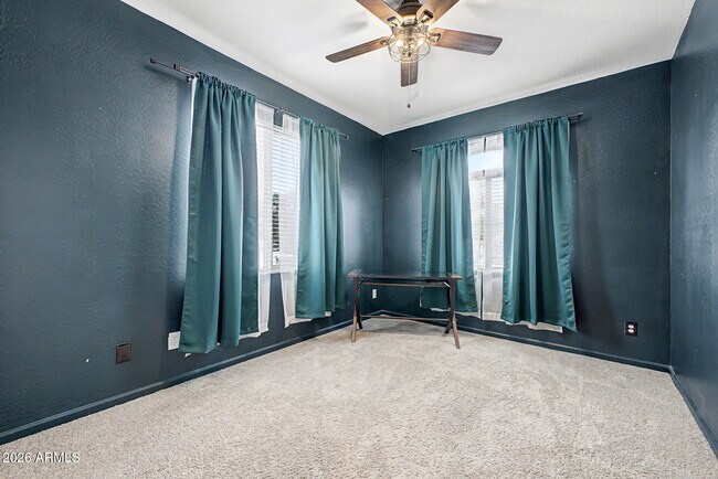 Building Photo - 3514 E Cowboy Cove Trail