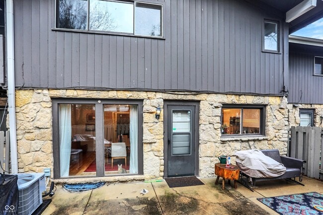 Building Photo - 5212 Nob Ln