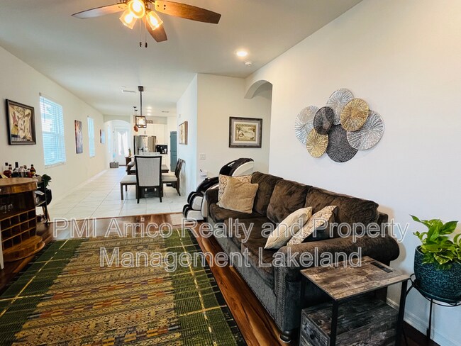 Building Photo - 6264 Great Bear Dr