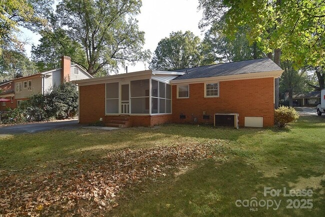 Building Photo - 3800 Champaign St