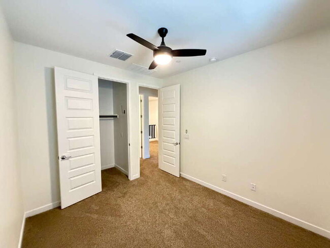 Building Photo - 4077 S Sabrina Dr
