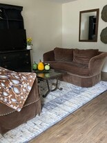 Building Photo - 504 Briar Creek Mnr