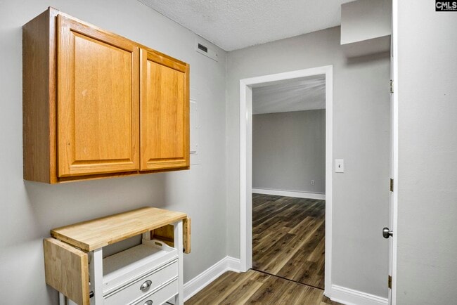 Building Photo - 1825 St Julian Pl