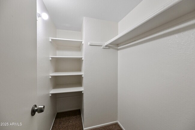 Building Photo - 12717 W Tasha Dr
