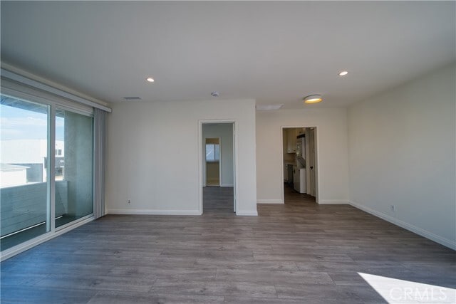 Building Photo - 926 Manhattan Beach Blvd