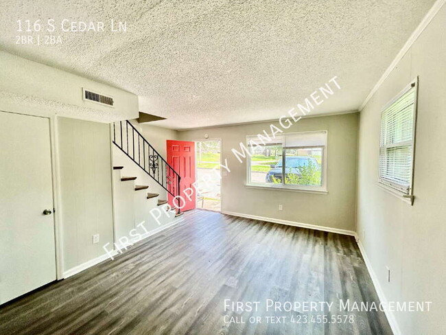 Building Photo - 116 S Cedar Ln