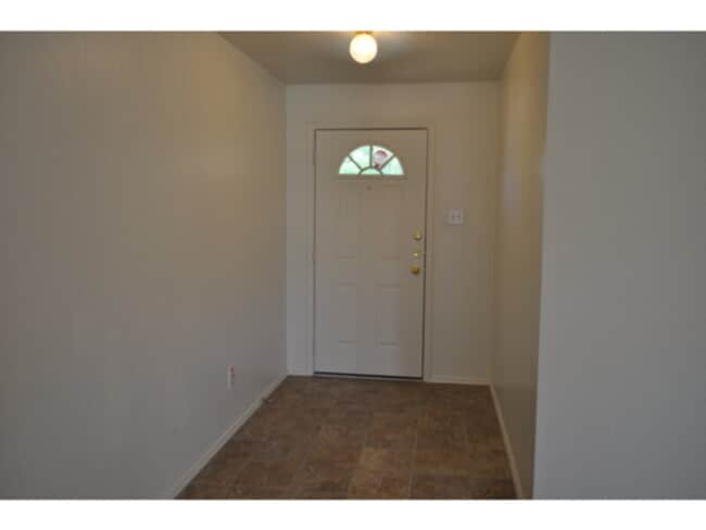 Building Photo - Nice Single Family in West Fort Worth