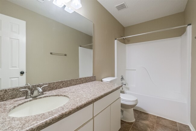 Building Photo - 13223 Gendley Dr