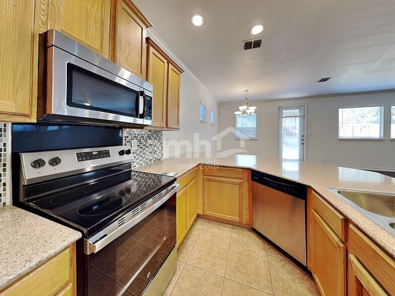 Building Photo - 1223 Cresswell Cove