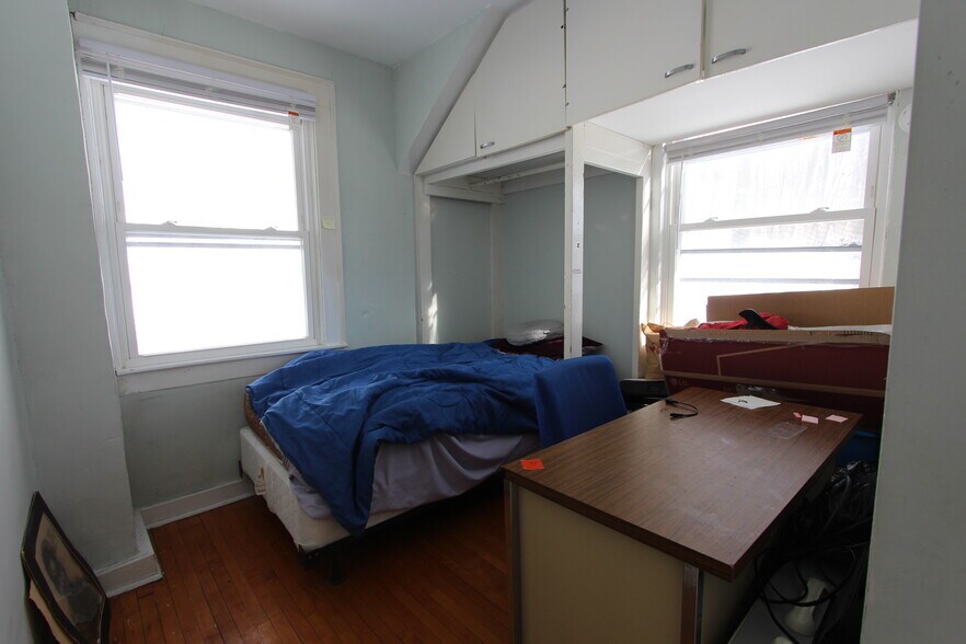 bedroom 1 - 831 Lancaster Ave