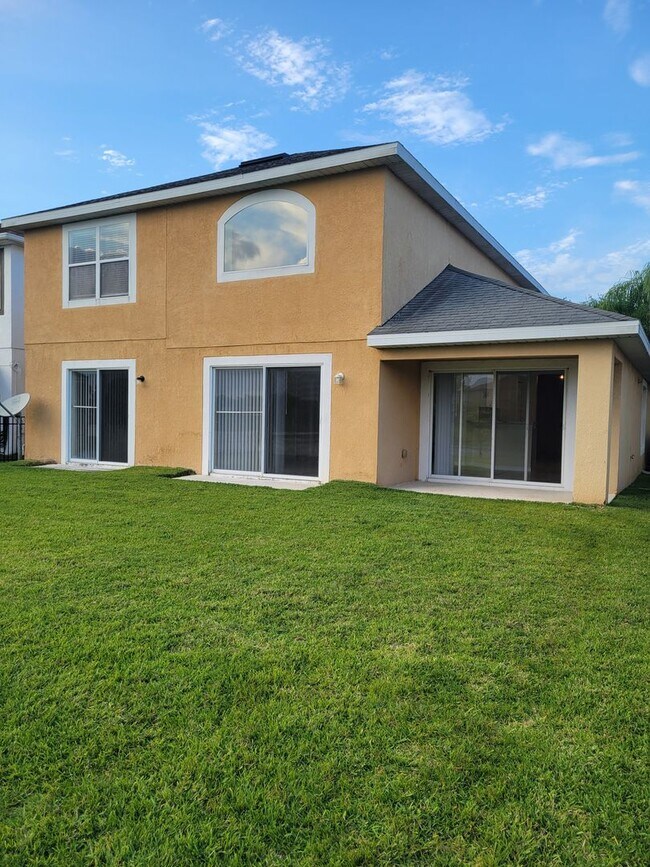 Building Photo - 4 Bedroom House in Eagle Creek, Lake Nona