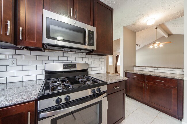 Building Photo - 22131 Eagle Meadow Dr
